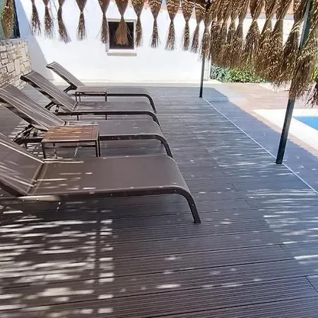 Villa Bi *